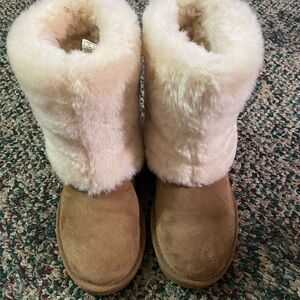 UGG Women's Winter Boots in Cream and Tan